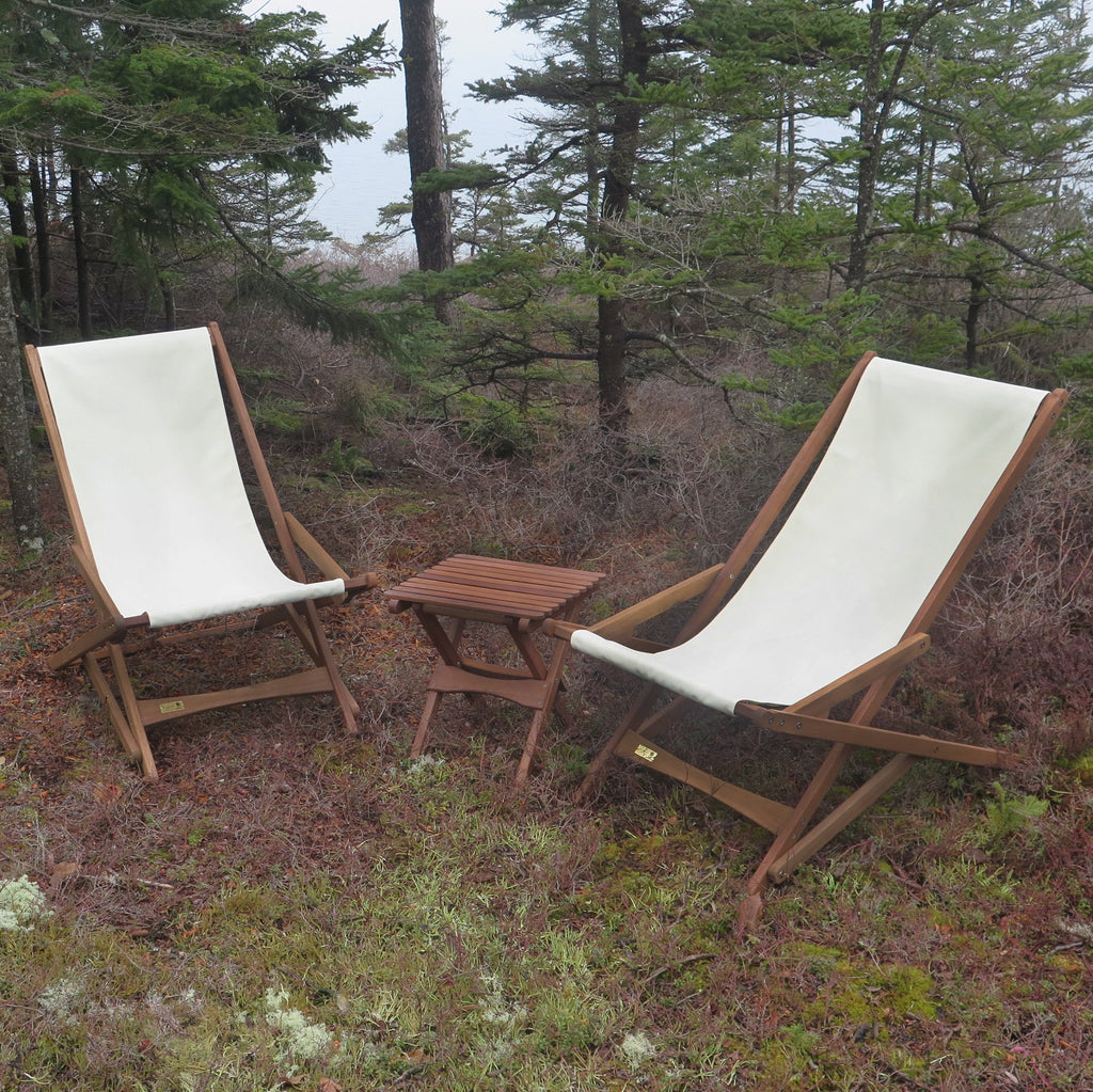 38" Wooden and White Fabric Outdoor Folding Glider Chair B9839