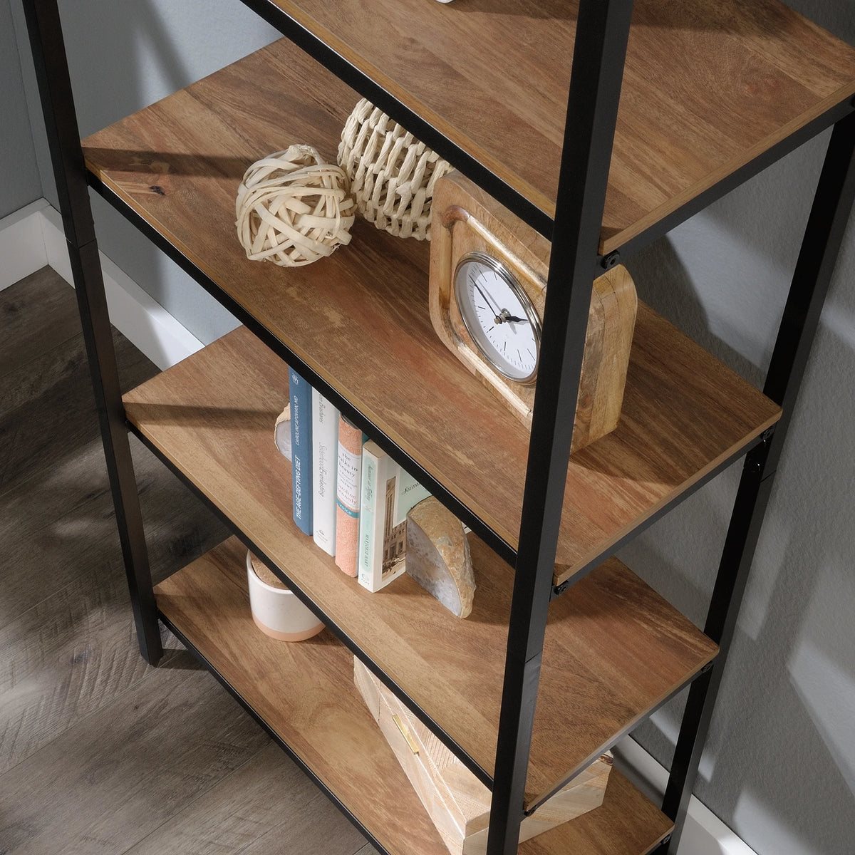 Tall Bookcase X5868