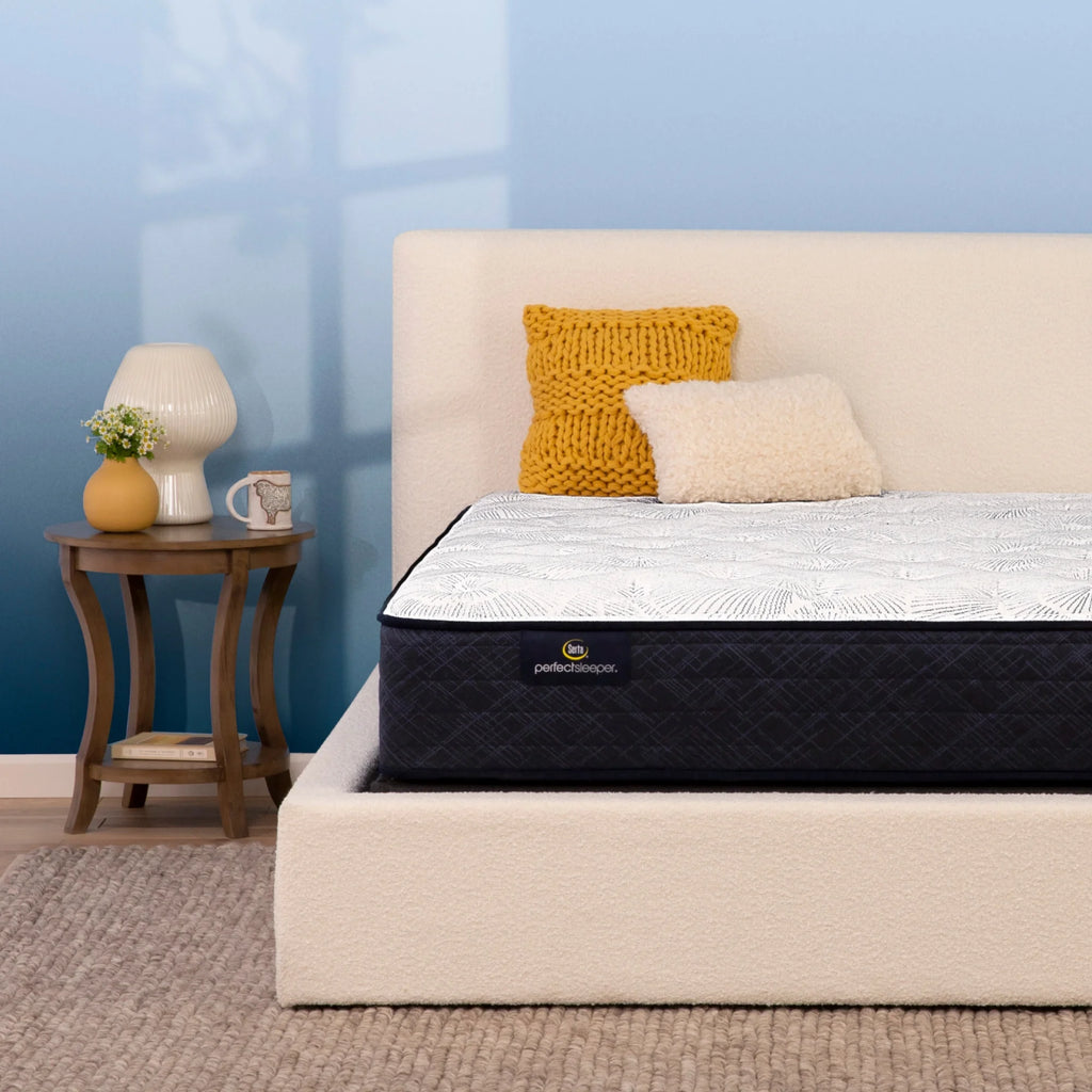 10.5" Plush Innerspring Mattress C679