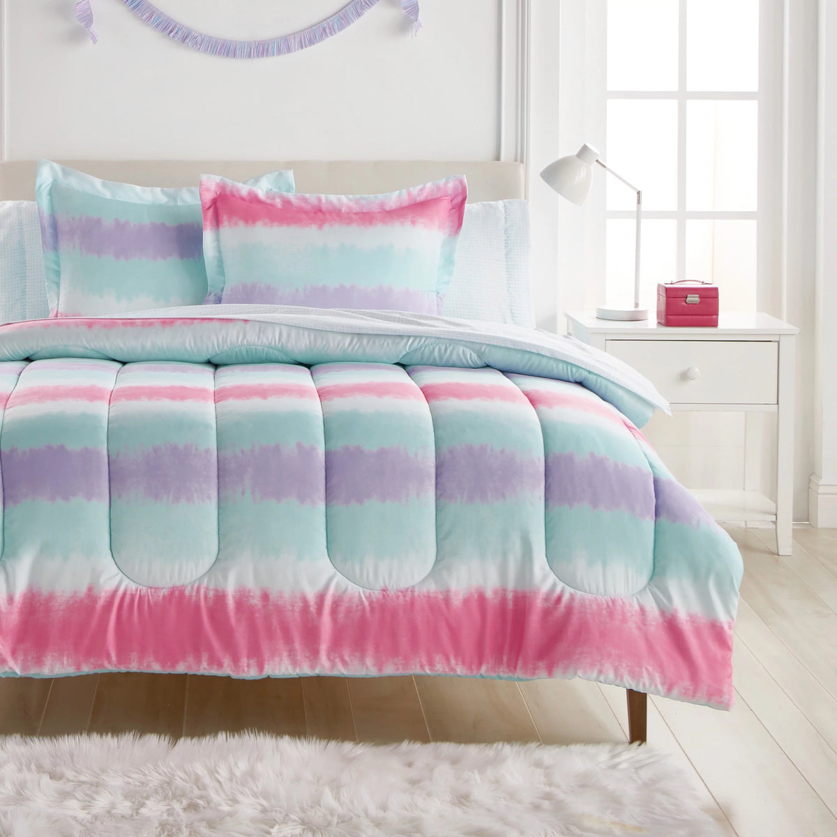 Twin 5 Piece Polyester Microfiber Comforter Set I691812
