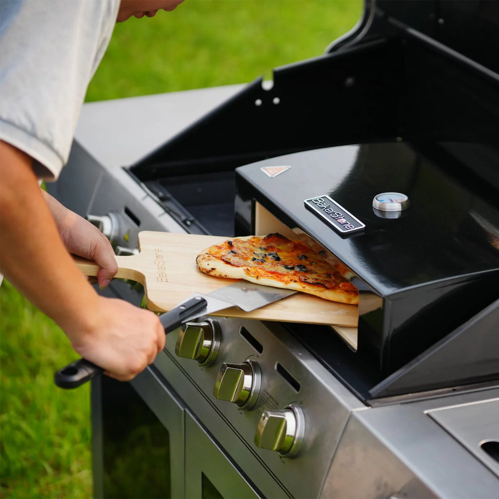 15 Grill-Top Pizza Oven T7902