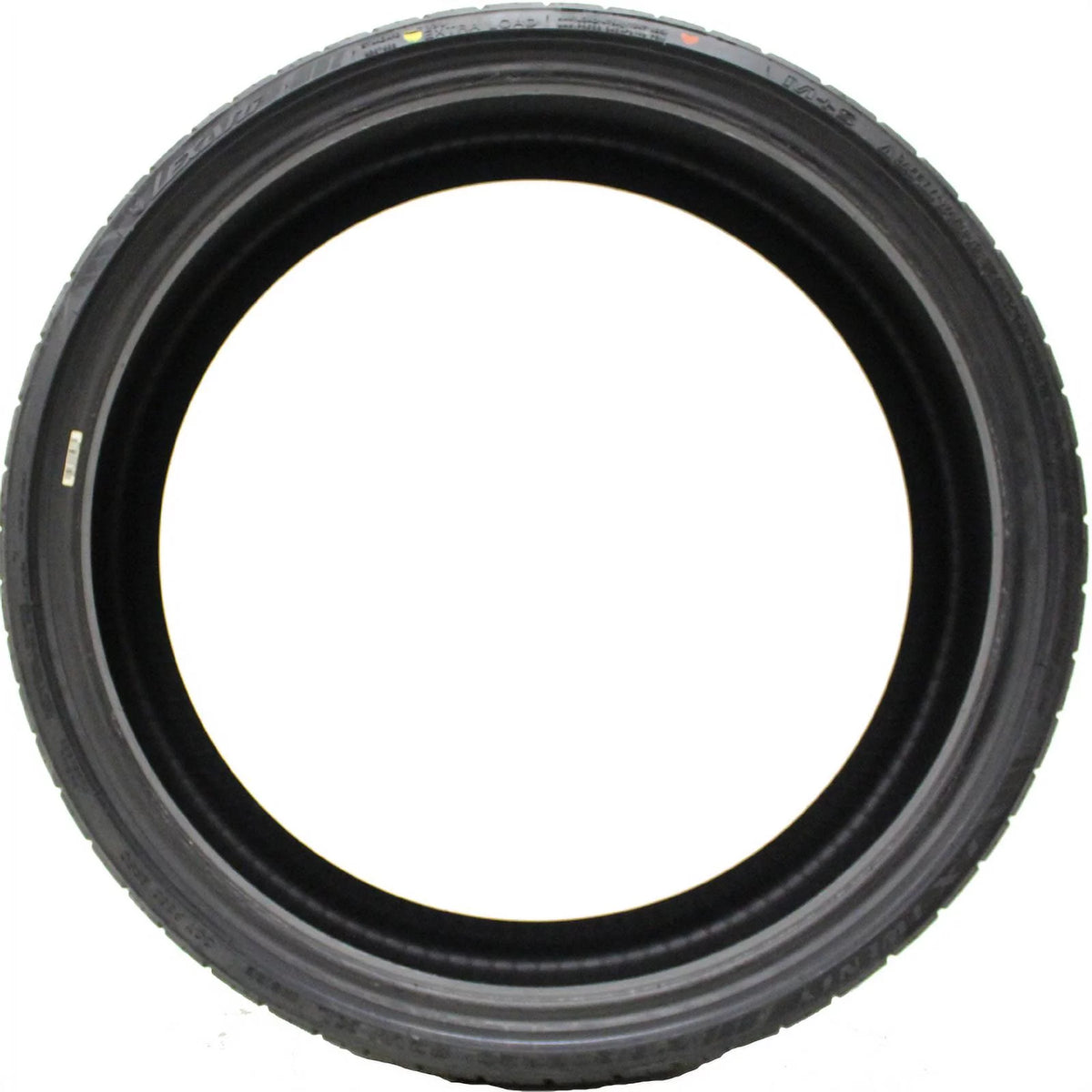 P235/55ZR19 105W XL Tire M740138