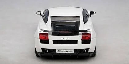 White 1/43 Diecast Car Model Y14539