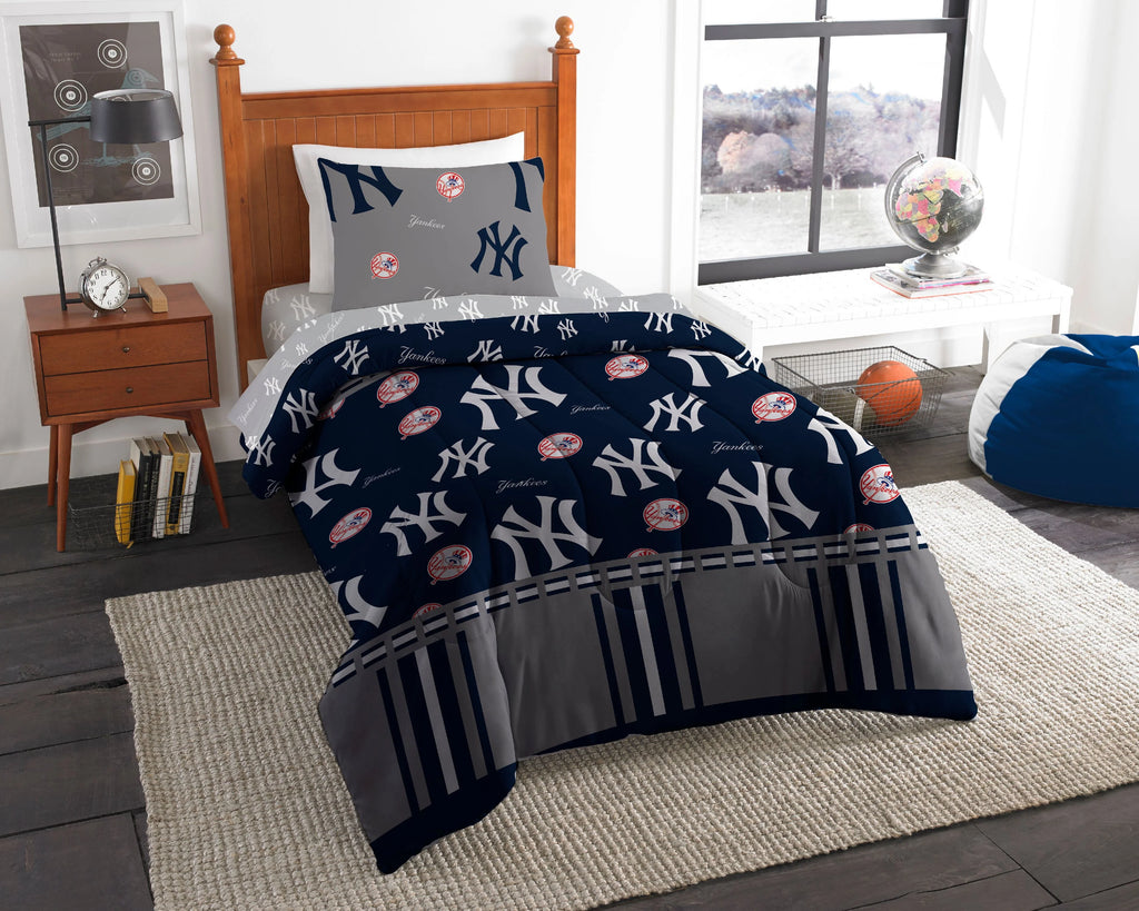 Queen Size 5 Piece Polyester Bed In Bag Set T8446