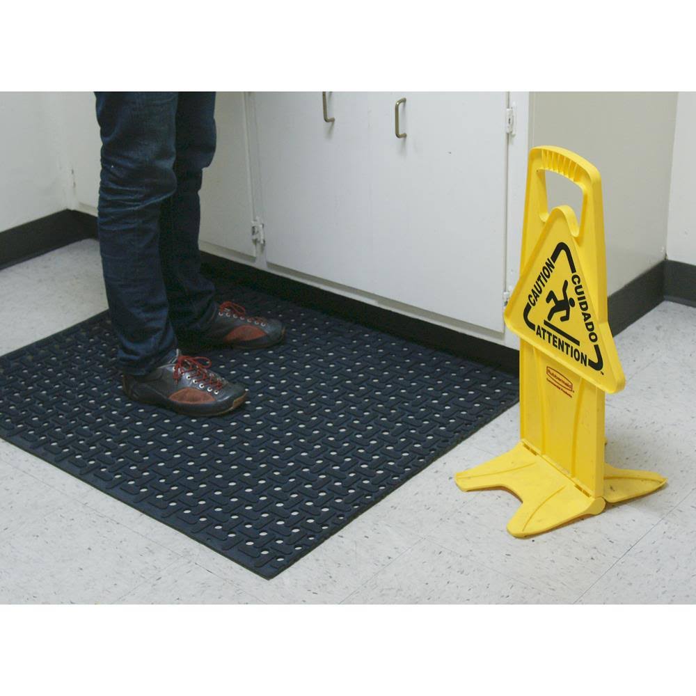 Black Non-Slip Rubber Matting F64573