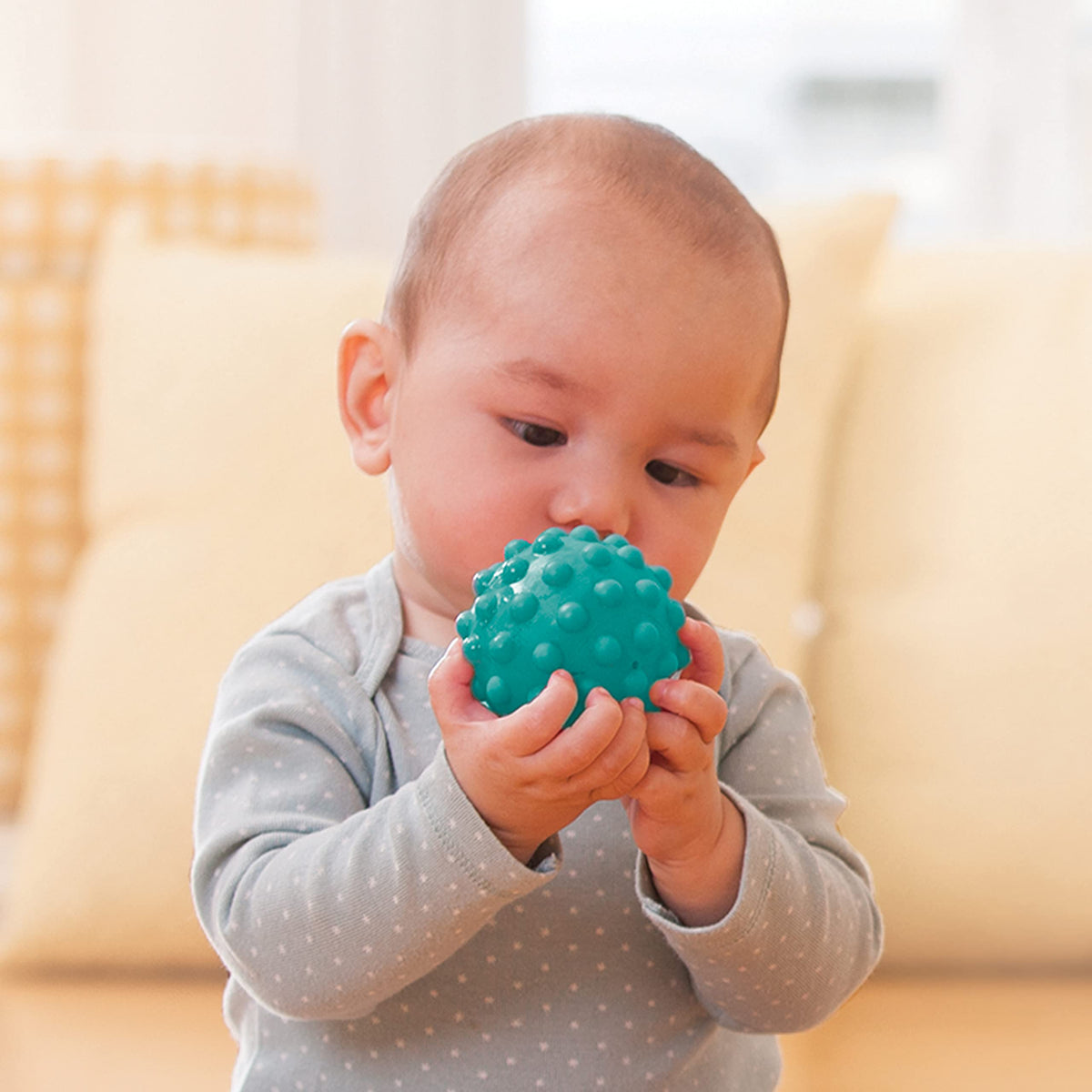10 Piece Textured Multi Ball Set D2094