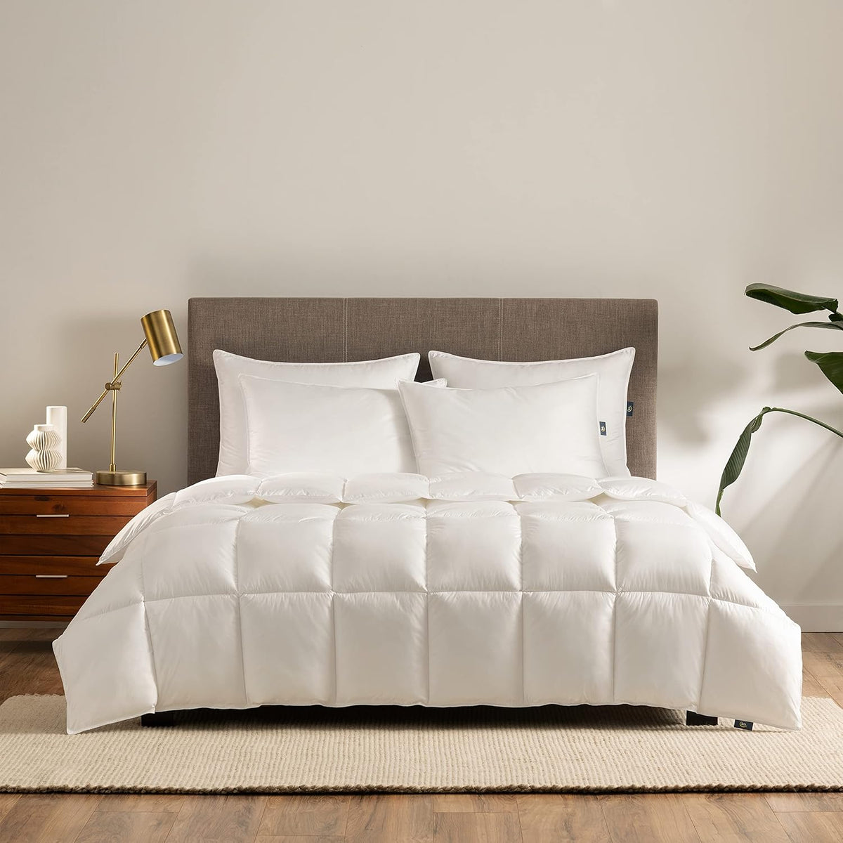 White Down Alternative Comforter King/Cal King S9453