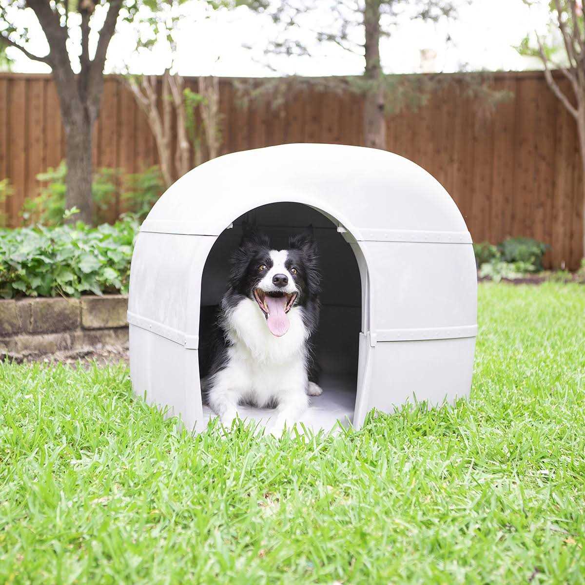 Outback Dog House M538185