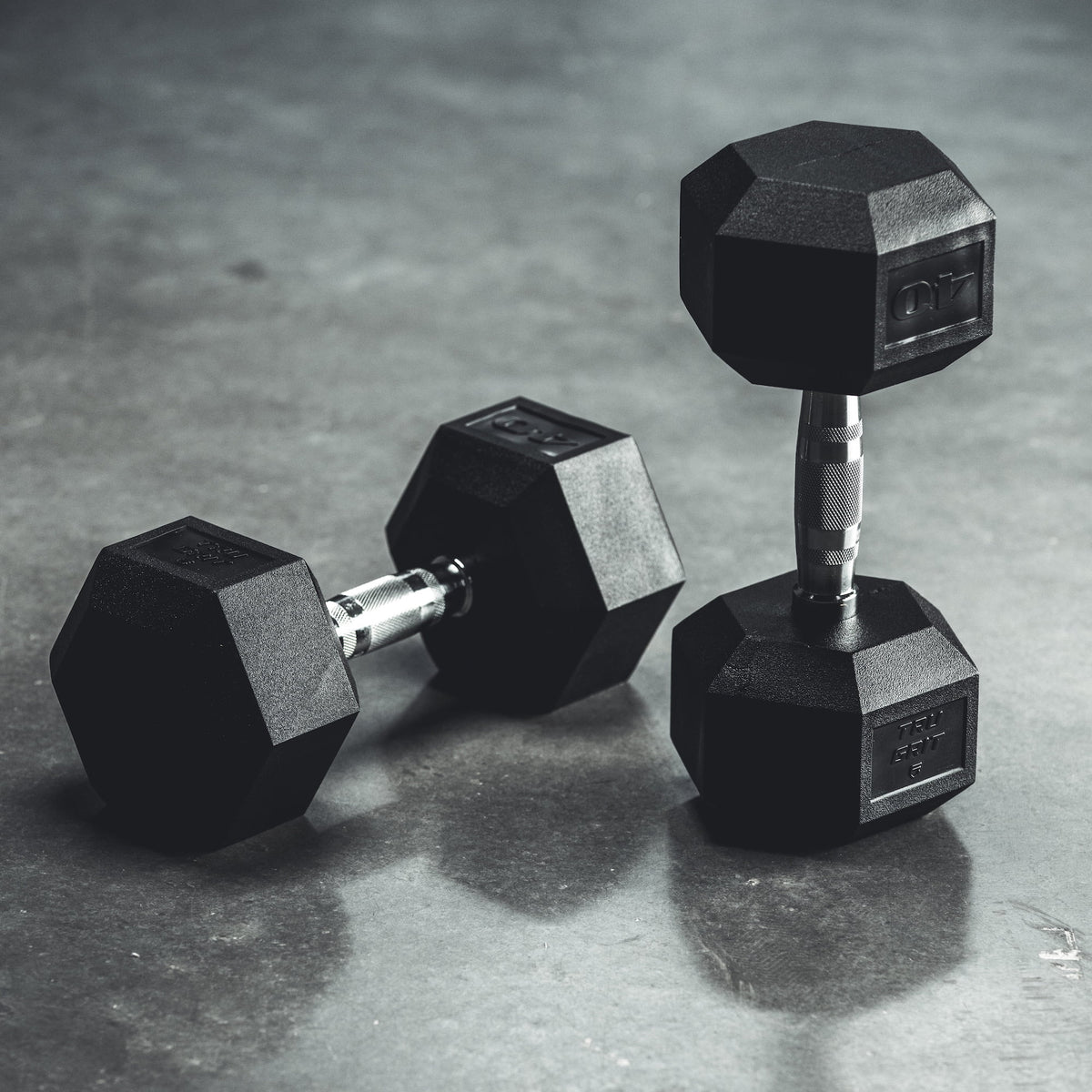 25 lb Black Hex Rubber Dumbbell W713