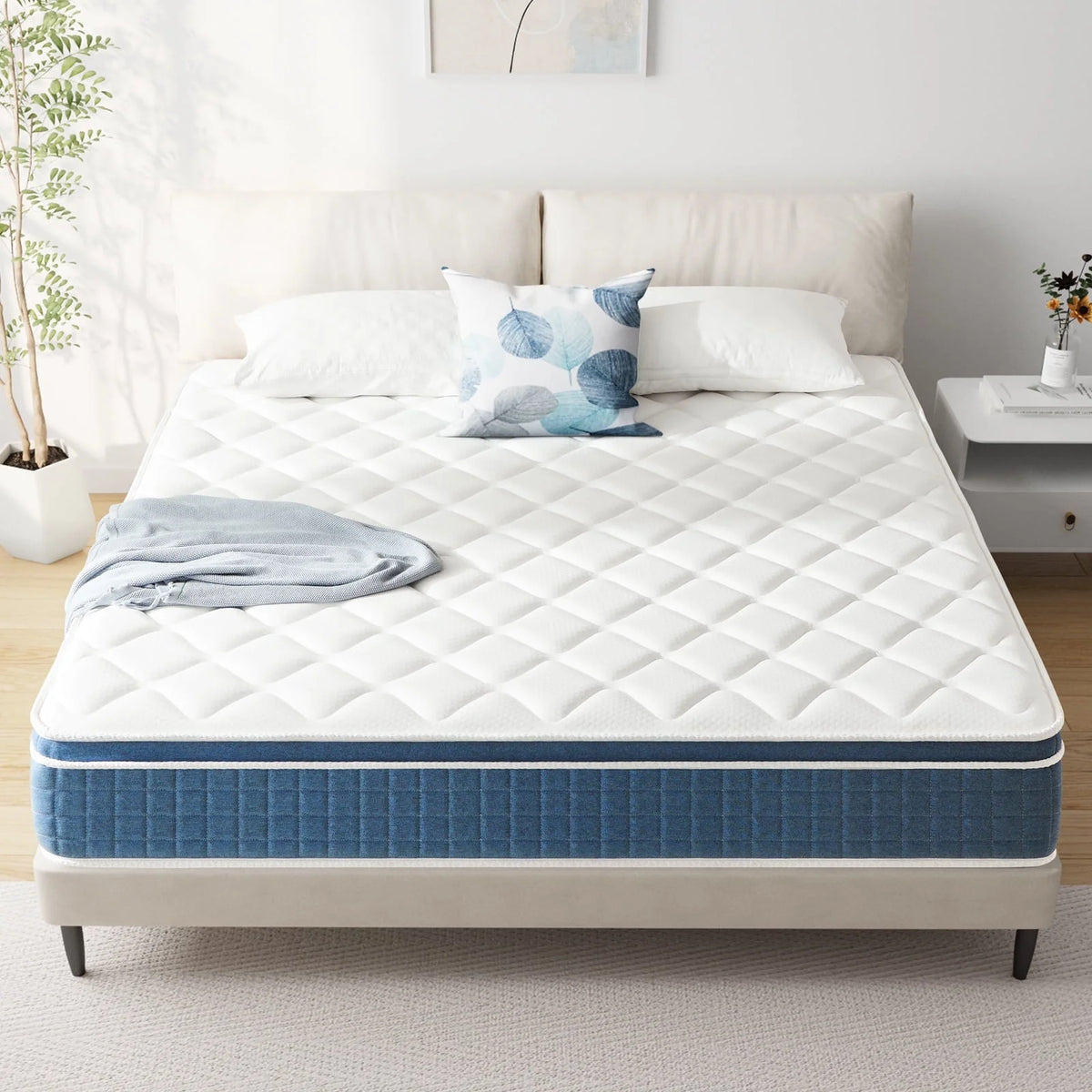 Queen Size Hybrid Innerspring and Gel Memory Foam Mattress D464