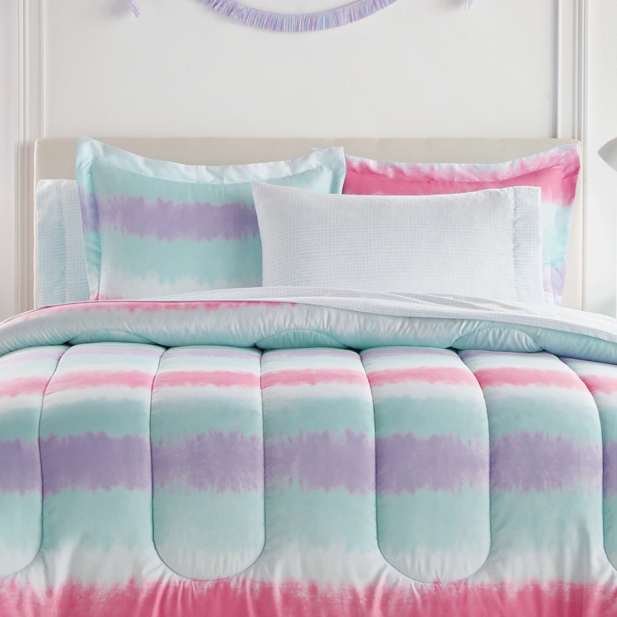 Twin 5 Piece Polyester Microfiber Comforter Set I691812